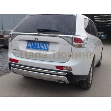 Декоративная накладка заднего бампера OEM Tuning для Mitsubishi Outlander 2012-2014
