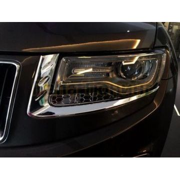 Накладки на передние фары OEM Tuning для Jeep Grand Cherokee 2010-