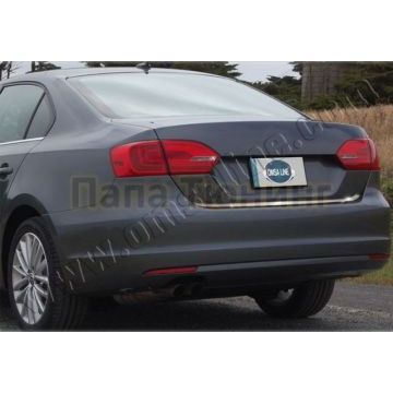 Накладка на нижнюю кромку крышки багажника 1 штука Omsa_Line для Volkswagen Jetta 6 2014-2018