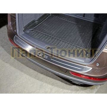Накладка на задний бампер шлифованный лист с надписью Audi Q5 ТСС для Audi Q5 2008-2016 Накладка на задний бампер шлифованный лист с надписью Audi Q5 ТСС для Audi Q5 2008-2016