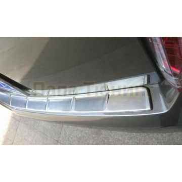 Накладка на задний бампер OEM Tuning для Cadillac SRX 2010-2016