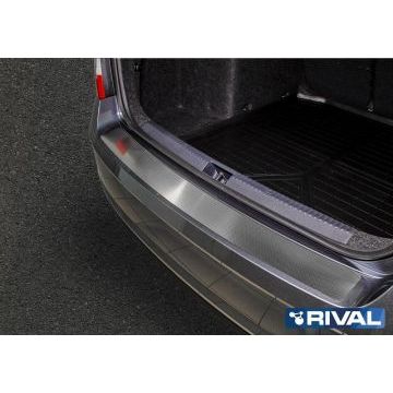 Накладка на задний бампер Rival с надписью для Skoda Octavia A7 2013-2020