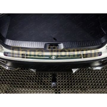 Накладка на задний бампер зеркальный лист логотип Toyota ТСС для Toyota Highlander 2017-2020 Накладка на задний бампер зеркальный лист логотип Toyota ТСС для Toyota Highlander 2017-2020