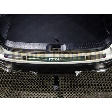 Накладка на задний бампер зеркальный лист надпись Toyota ТСС для Toyota Highlander 2017-2020 Накладка на задний бампер зеркальный лист надпись Toyota ТСС для Toyota Highlander 2017-2020