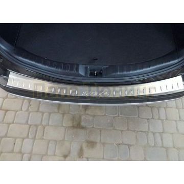 Накладка на задний бампер OEM Tuning для Toyota RAV4 2013-2015