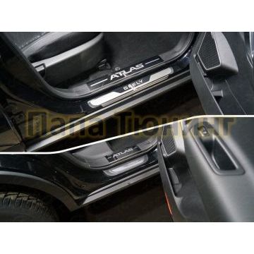 Накладки на пороги на пластик зеркальный лист надпись Atlas 4 штуки для Geely Atlas 2018-