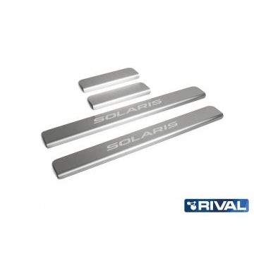 Накладки порогов Rival с надписью 4 штуки для Hyundai Solaris 2017-