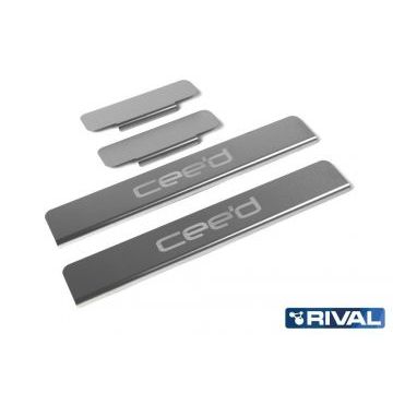 Накладки порогов Rival с надписью 4 штуки для Kia Ceed 2012-2018