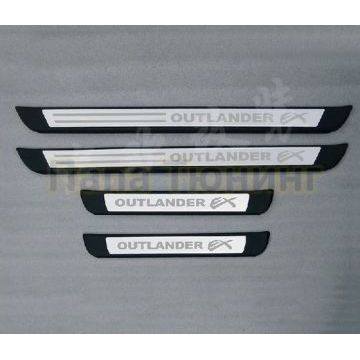 Накладки на дверные пороги вариант 2 OEM Tuning для Mitsubishi Outlander 2012-2014