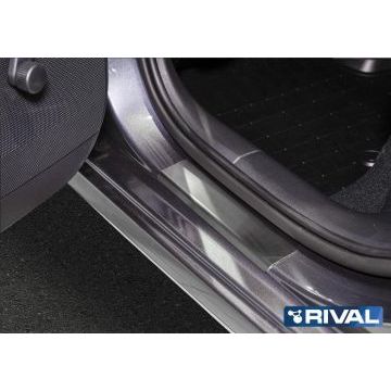 Накладки порогов Rival с надписью 4 штуки для Skoda Octavia A7 2013-2020