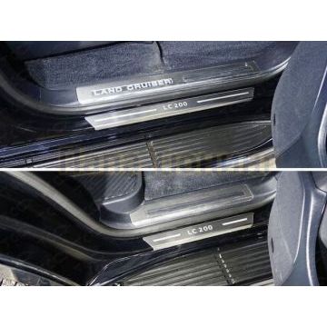 Накладки на пороги с гибом лист шлифованный надпись LC 200 4 штуки ТСС для Toyota Land Cruiser 200 2015-