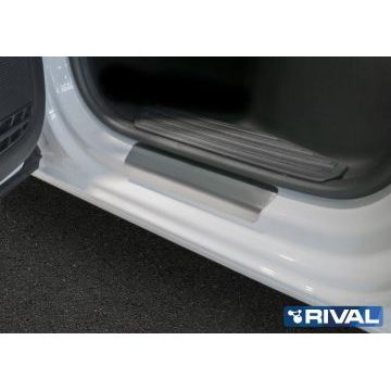 Накладки порогов Rival с надписью 4 штуки для Volkswagen Amarok 2016-
