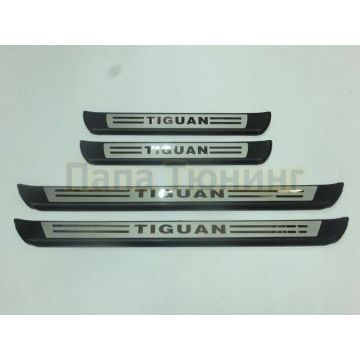 Накладки на дверные пороги вариант 2 OEM Tuning для Volkswagen Tiguan 2007-2016