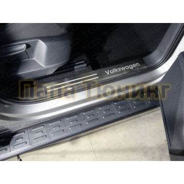 Накладки на пластиковые пороги шлифованный лист надпись Volkswagen 2 шт ТСС для Volkswagen Tiguan 2016-