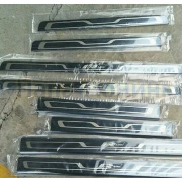 Накладки на внутренние и внешние пороги чёрные 8 частей OEM Tuning для Volkswagen Tiguan 2016-