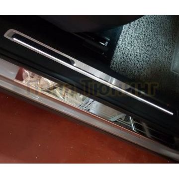 Накладки на внутренние и внешние пороги 8 частей OEM Tuning для Volkswagen Tiguan 2016-