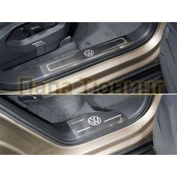 Накладки на пластиковые пороги лист шлифованные логотип VW 4 шт ТСС для Volkswagen Touareg 2018-