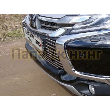 Решетка радиатора 12 мм с парктроником ТСС для Mitsubishi Pajero Sport 2016-2021 Решетка радиатора 12 мм с парктроником ТСС для Mitsubishi Pajero Sport 2016-2021