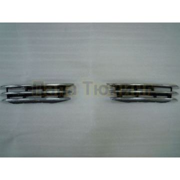 Накладка решётки воздухозаборника переднего бампера OEM Tuning для Volkswagen Touareg 2010-2014