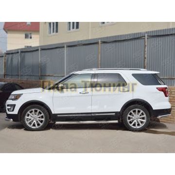Пороги труба с накладками d76 вариант 1 РусСталь для Ford Explorer 2015-