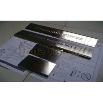 Накладки на дверные пороги OEM Tuning для Jeep Grand Cherokee 2010-