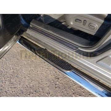 Пороги труба овальная с накладками 120х60 мм ТСС для Nissan Pathfinder 2014-