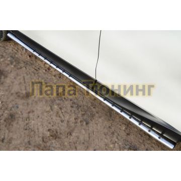 Пороги труба овальная с проступью 75х42 мм РусСталь для Subaru Forester SJ 2013-2016