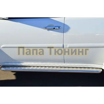 Пороги с площадкой алюминиевый лист 42 мм РусСталь для Mitsubishi Pajero Sport 2013-2016