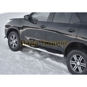 Пороги труба с накладками d76 вариант 1 РусСталь для Toyota Fortuner 2017-