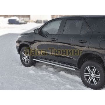 Пороги труба овальная с проступью 120х60 мм РусСталь для Toyota Fortuner 2017-