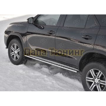 Пороги труба овальная с проступью 75х42 мм РусСталь для Toyota Fortuner 2017-