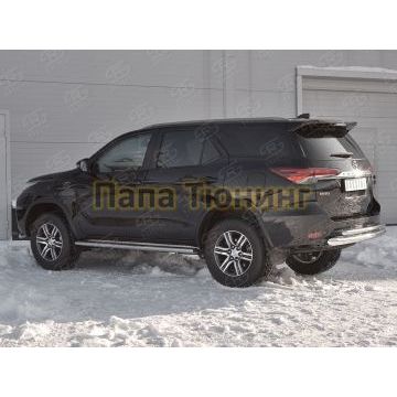 Защита задняя двойная с декором d76-d42 РусСталь для Toyota Fortuner 2017-