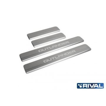 Накладки порогов Rival с надписью 4 штуки для Mitsubishi Outlander 2015-