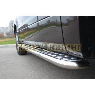 Пороги с площадкой алюминиевый лист d42 РусСталь для Suzuki Grand Vitara 2012-2015