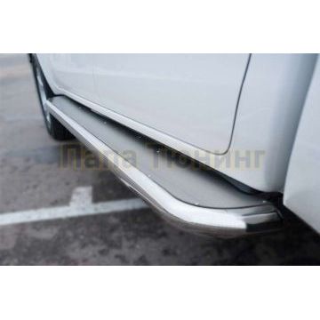 Пороги с площадкой алюминиевый лист d57 вариант 1 РусСталь для Toyota Hilux 2015-