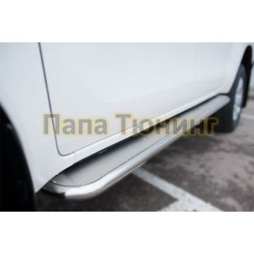 Пороги с площадкой нержавеющий лист 42 мм РусСталь для Toyota Hilux 2015-