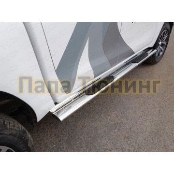 Пороги овальные с накладкой 120х60 мм ТСС для Toyota Hilux Black Onyx 2020-