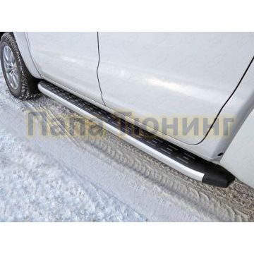 Пороги алюминиевые ТСС с накладкой для Volkswagen Amarok 2016- Пороги алюминиевые ТСС с накладкой для Volkswagen Amarok 2016-