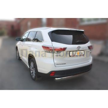 Защита заднего бампера овальная 75х42 мм ALFeco для Toyota Highlander 2014-2016