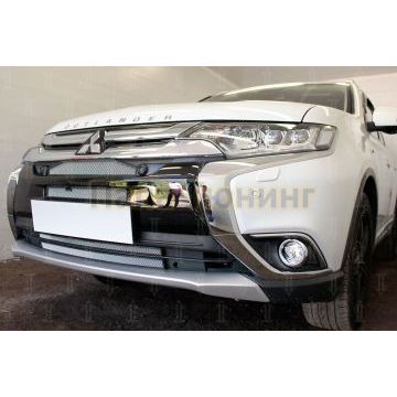 Защита радиатора Mitsubishi Outlander III 2015-2018 (4 части) chrome с парктроником и с камерой
