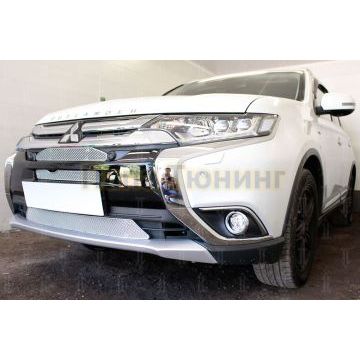 Защита радиатора Mitsubishi Outlander III 2015-2018 (3 части) chrome с парктроником и камерой PREMIUM