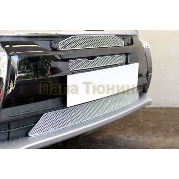 Защита радиатора Mitsubishi Outlander III 2015-2018 (3 части) chrome с парктроником и камерой PREMIUM