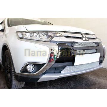 Защита радиатора Mitsubishi Outlander III 2015-2018 (3 части) chrome с парктроником и камерой PREMIUM