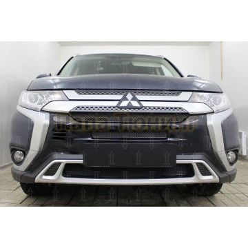 Защита радиатора Mitsubishi Outlander III 2018- (3 части) black с парктроником и камерой PREMIUM
