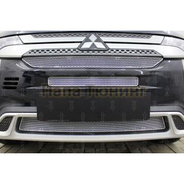 Защита радиатора Mitsubishi Outlander III 2018- (3 части) chrome с парктроником и камерой PREMIUM