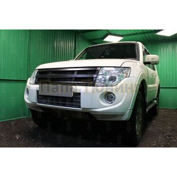 Защита радиатора Mitsubishi Pajero IV 2011-2014 black