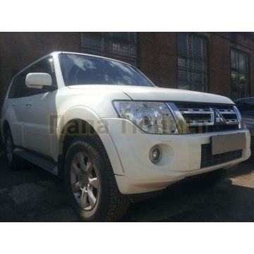 Защита радиатора Mitsubishi Pajero IV 2011-2014 black PREMIUM