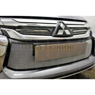 Защита радиатора Mitsubishi Pajero Sport III 2016- 2021 хром низ с парктроником