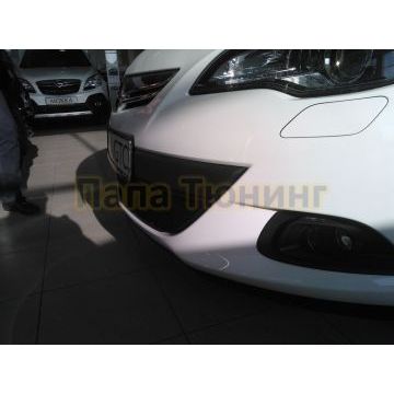 Защита радиатора Opel Astra J GTC 2011- black