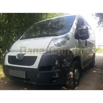 Защита радиатора Peugeot Boxer 2006-2014 black середина
